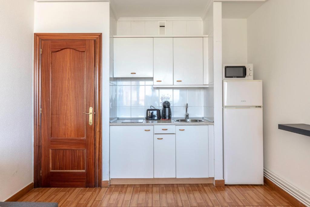 La Arena Apartamentos Zierbena - 与海景的工作室