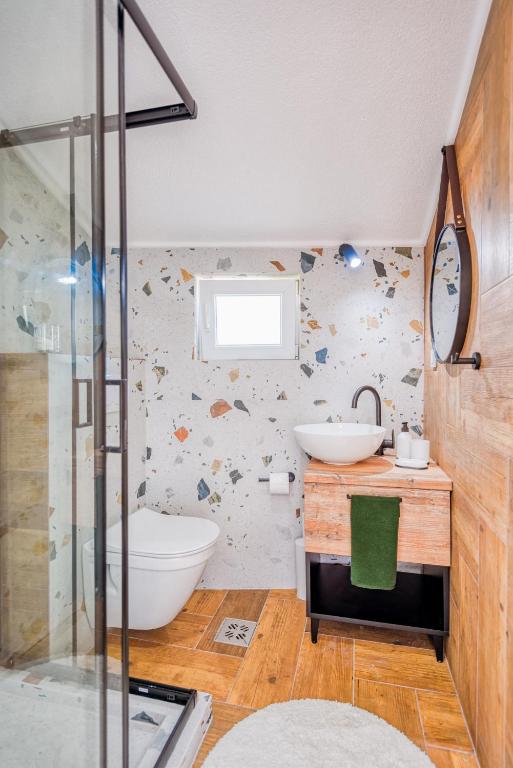 Koupelna v ubytování Miro guesthouse