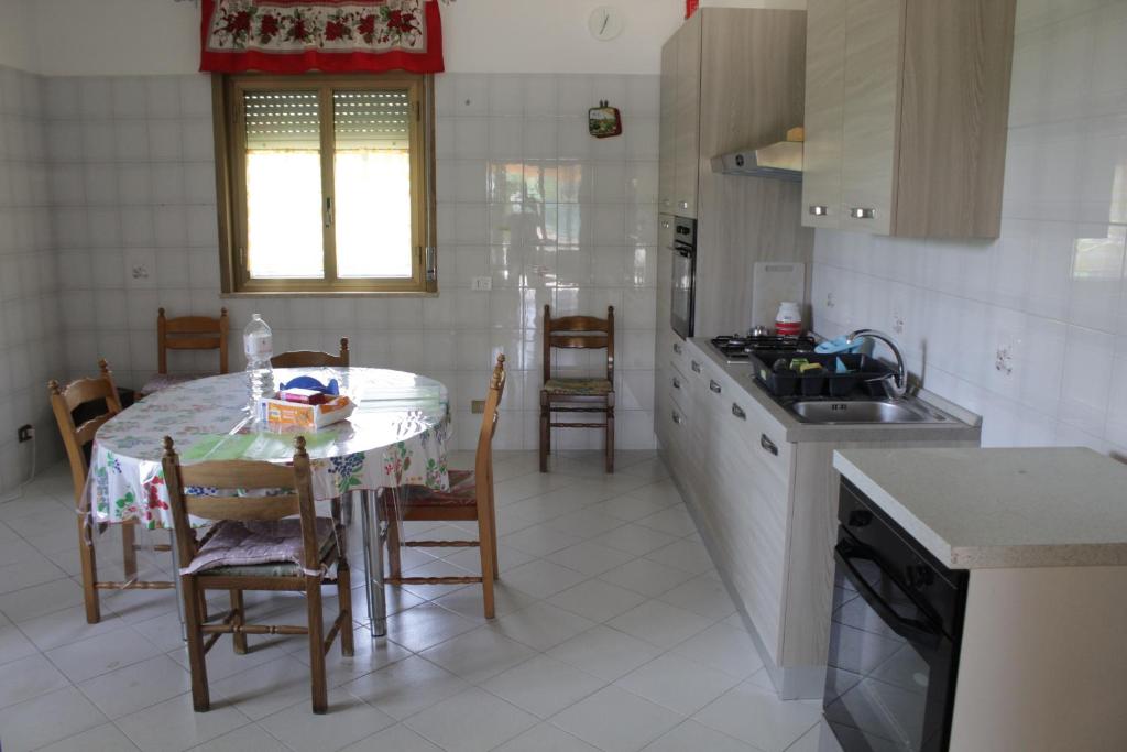 Villa Giù, indipendent villa near airport and sea - Casa De Cuatro Dormitorios