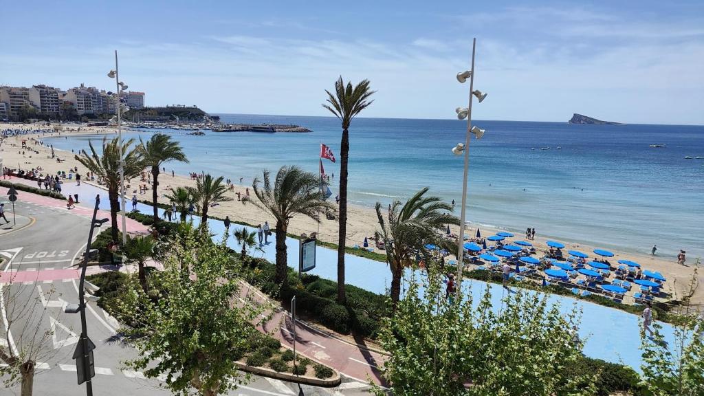 Benidorm, PRIMERA LÍNEA de playa Poniente, Benidorm ...