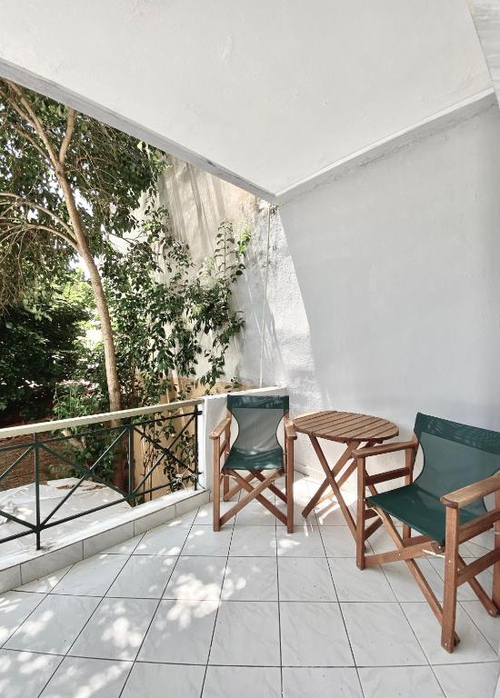 Balkón alebo terasa v ubytovaní Anthonas House