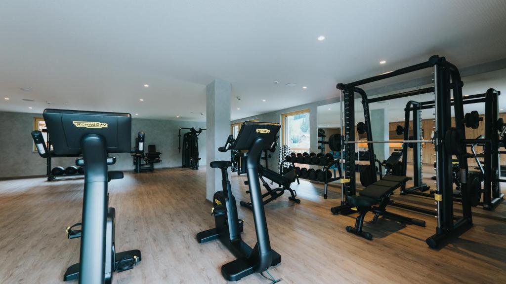 The fitness centre and/or fitness facilities at Hotel Tauernhof