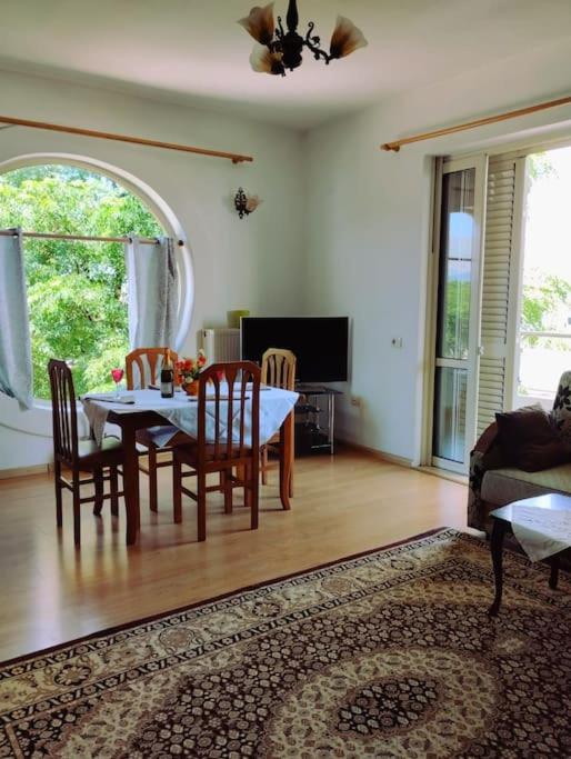 Serenity's Sunset Terrace - Imazhi 5