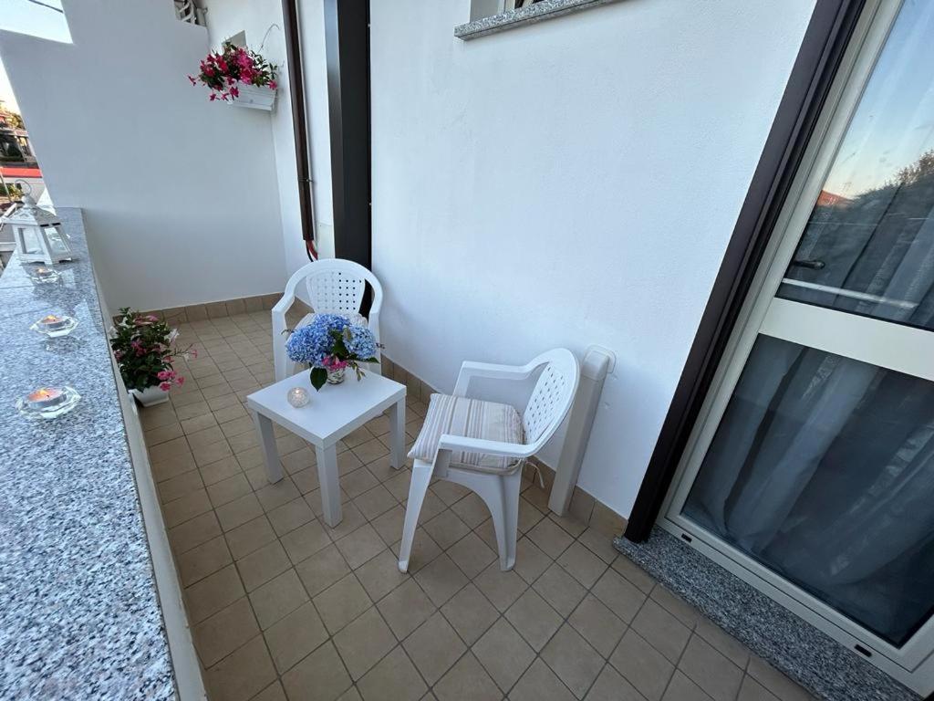 B&B Via del Sole - Studio Con Vista Da Giardino