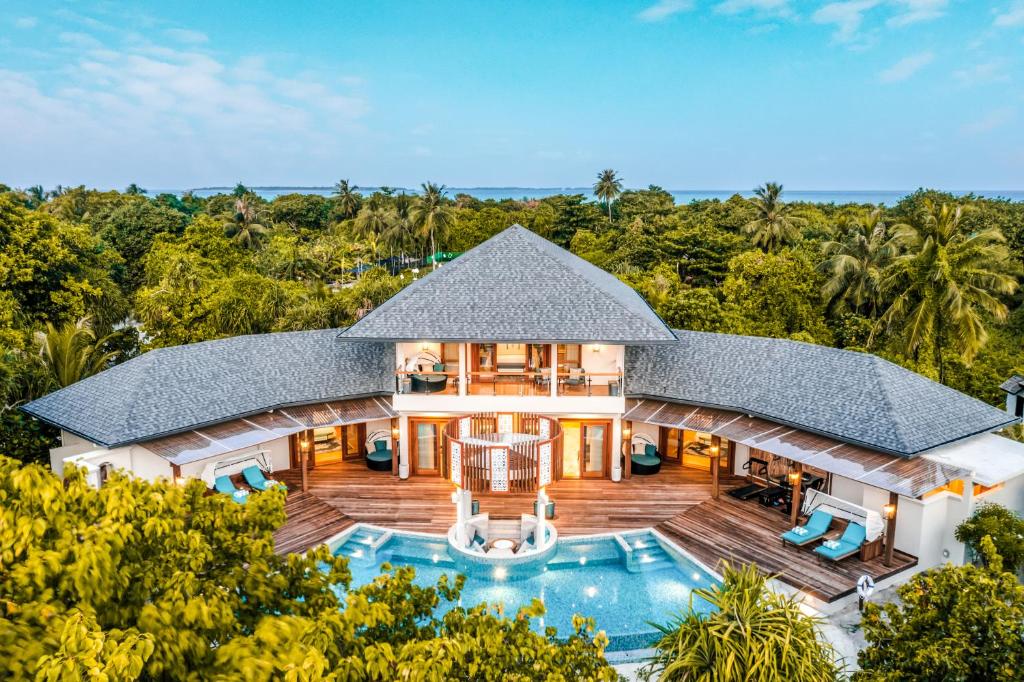 Bazén v ubytování Hideaway Beach Resort & Spa nebo v jeho okolí