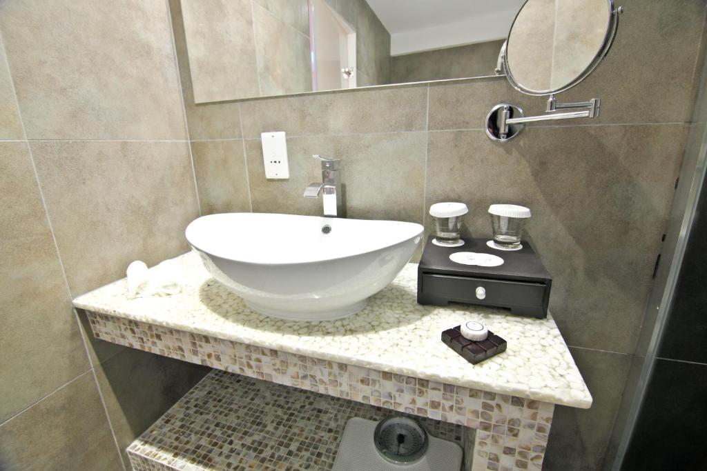 Koupelna v ubytování Achilleos City Hotel