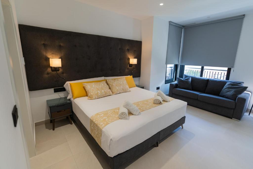 Suites Puerto Valencia, Valencia – Updated 2023 Prices