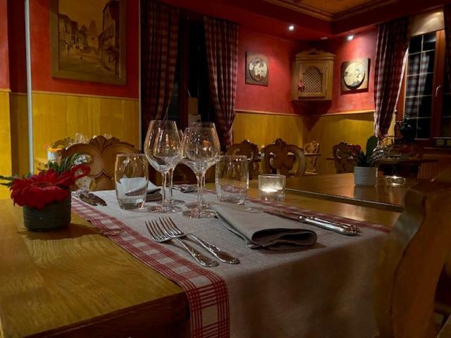 Nápoje v ubytování Le Rosenmeer - Hotel Restaurant, au coeur de la route des vins d'Alsace