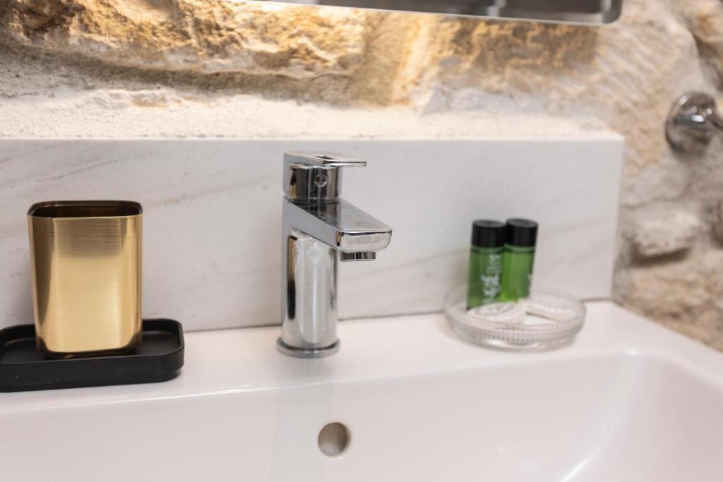 Anna Mare Luxury Apartments - 9