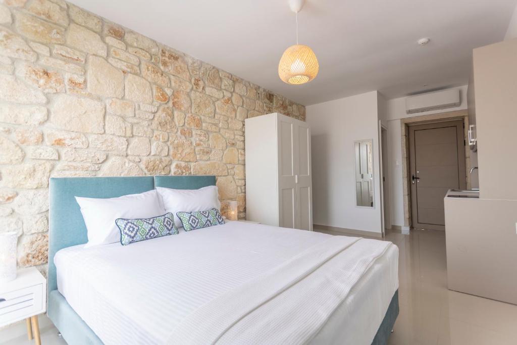 Anna Mare Luxury Apartments - Double Room With Balcony