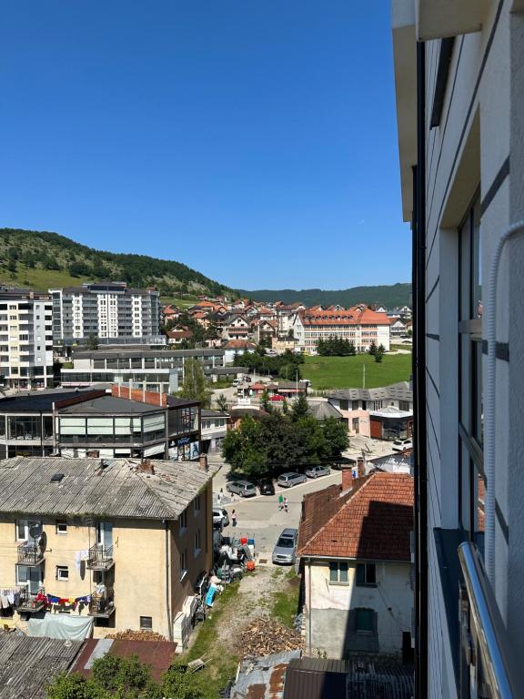 Nespecifikovaný výhled na hory nebo výhled na hory při pohledu z apartmánu