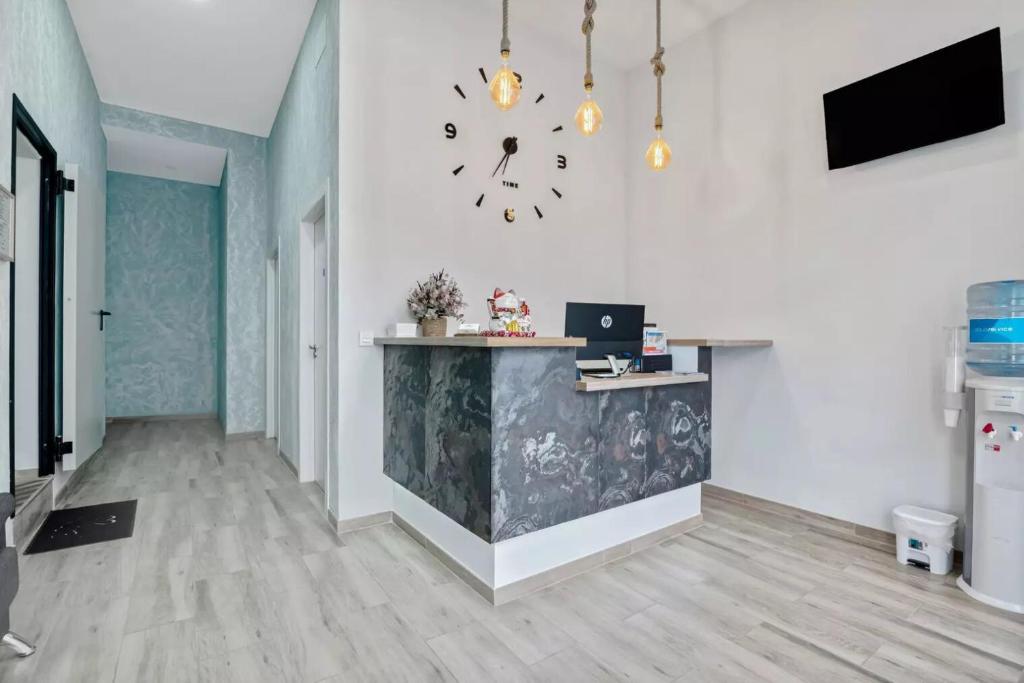 TV a/nebo společenská místnost v ubytování Umihouse apartamentos centro Alicante