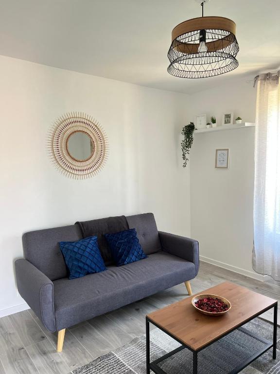 Appartement Maison Amarelle:Cocon Karina , Migennes, France . Réservez  votre hôtel dès maintenant ! - Booking.com