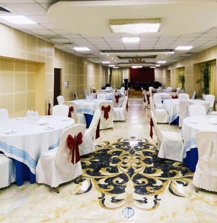 Εστιατόριο ή άλλο μέρος για φαγητό στο RATNA HOTEL