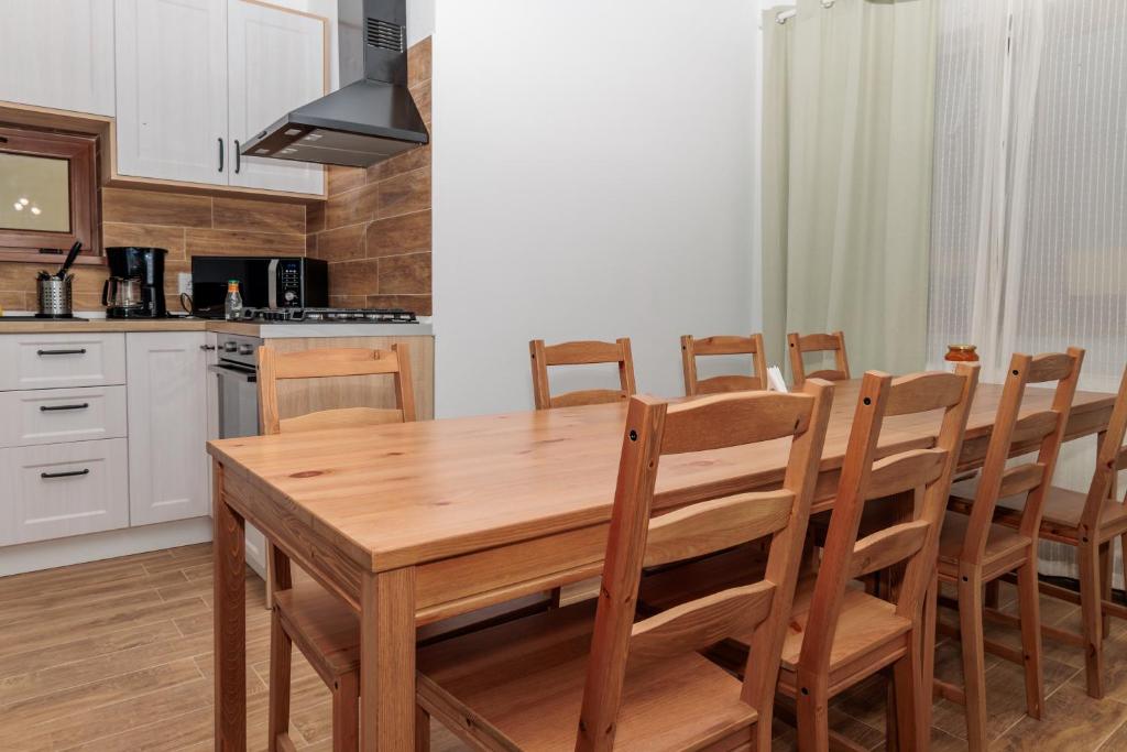 Kuchyň nebo kuchyňský kout v ubytování Casa Teodor