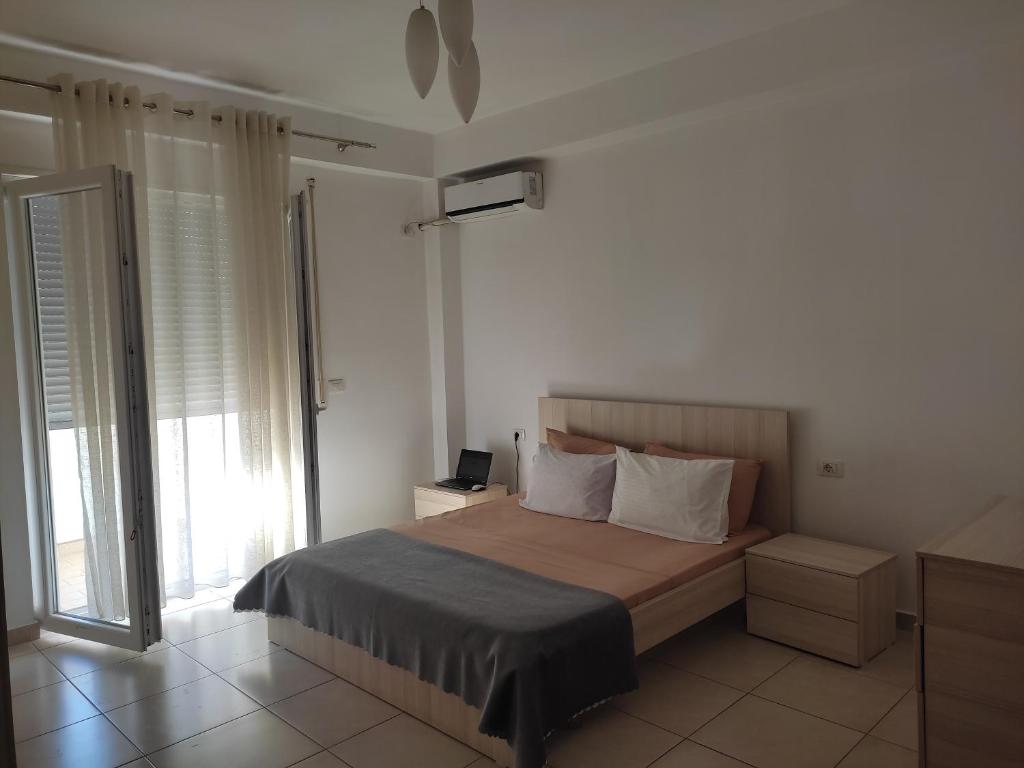 COMFY CITY CENTER APARTMENT - Imazhi 2