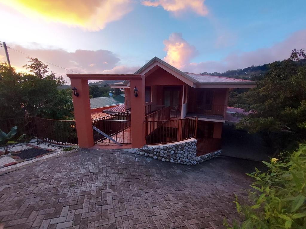 Nespecifikovaný výhled na hory nebo výhled na hory při pohledu z bed and breakfast