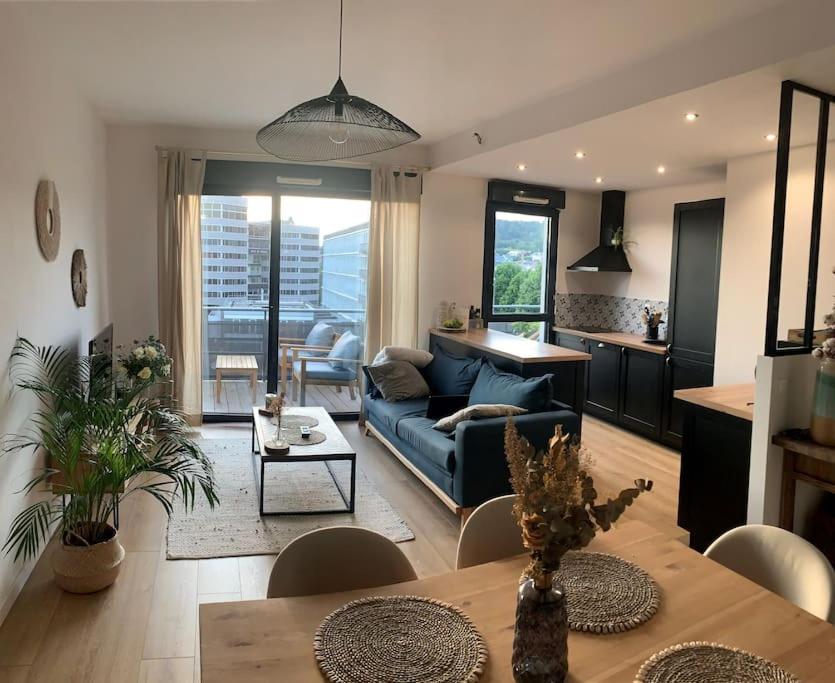 Χώρος καθιστικού στο Appartement Rouen terrasse + parking