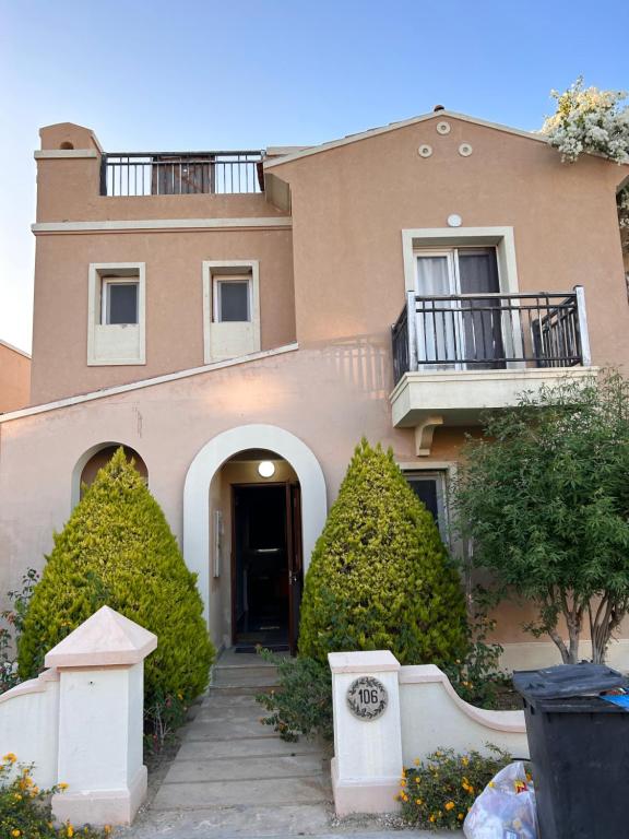The building in which the holiday home is located