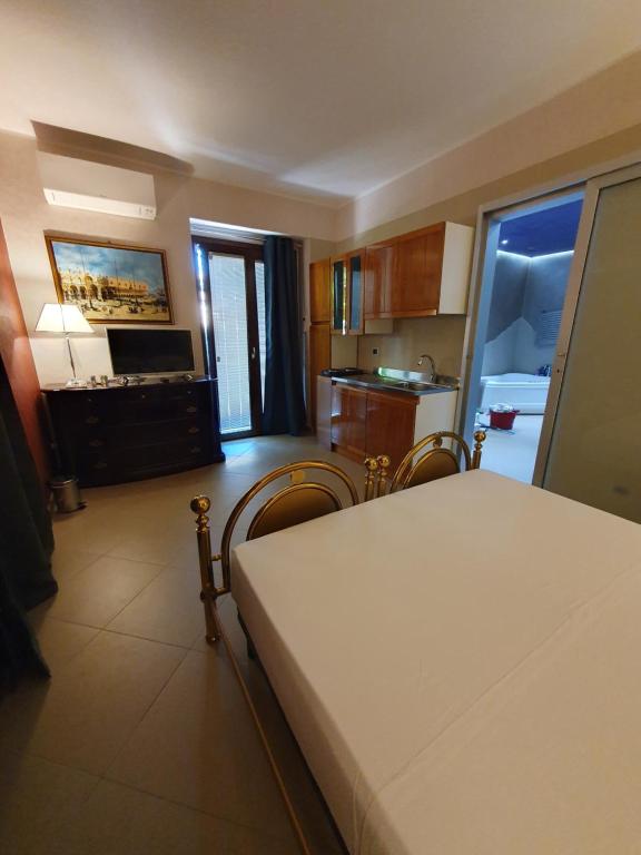 EDEN RELAX - Doppelzimmer Mit Whirlpool-Badewanne