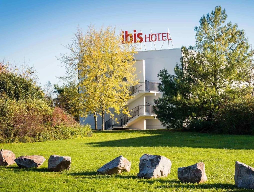 Zahrada ubytování ibis Mulhouse Ile Napoleon