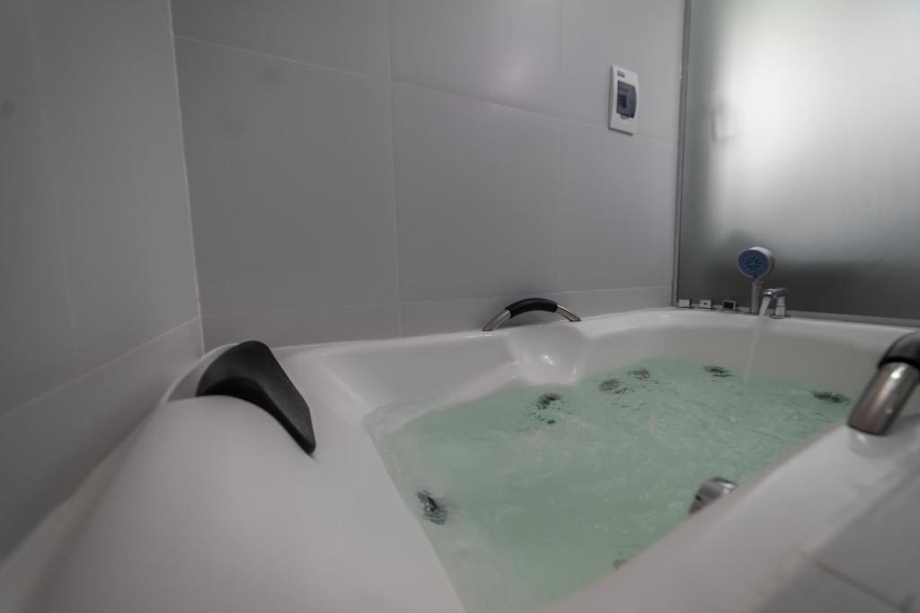 Hotel Calacoto - King Suite Avec Bain De Spa