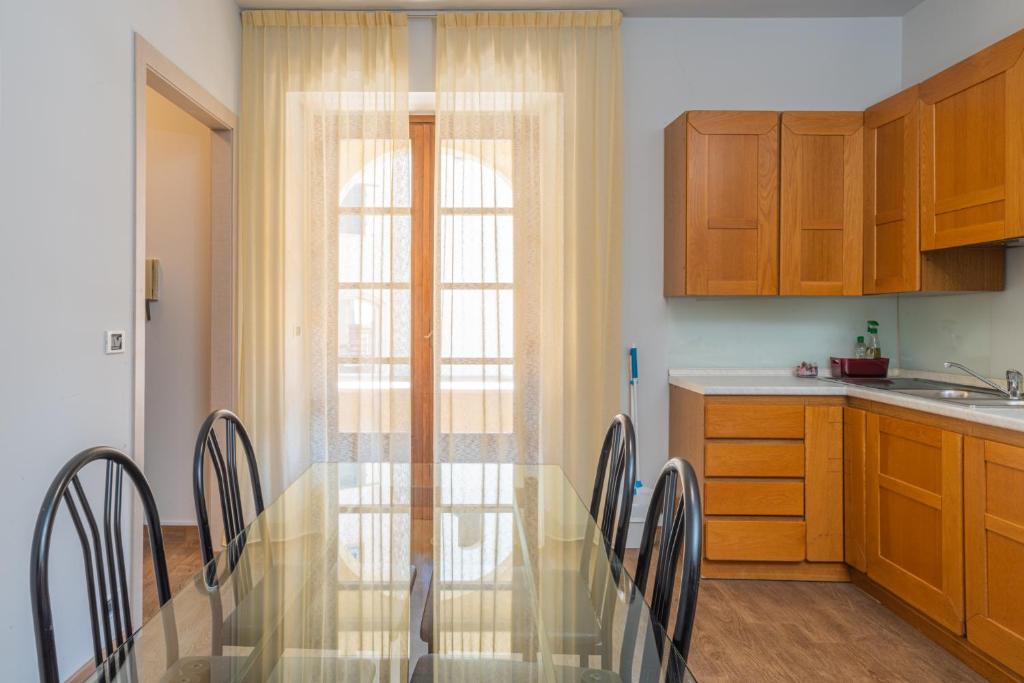 Le Torri - Castiglione Falletto - Two-Bedroom Apartment - Annex