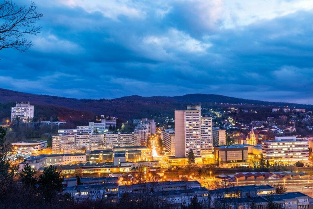 Výhľad na mesto Salgótarján alebo výhľad na mesto priamo z apartmánu