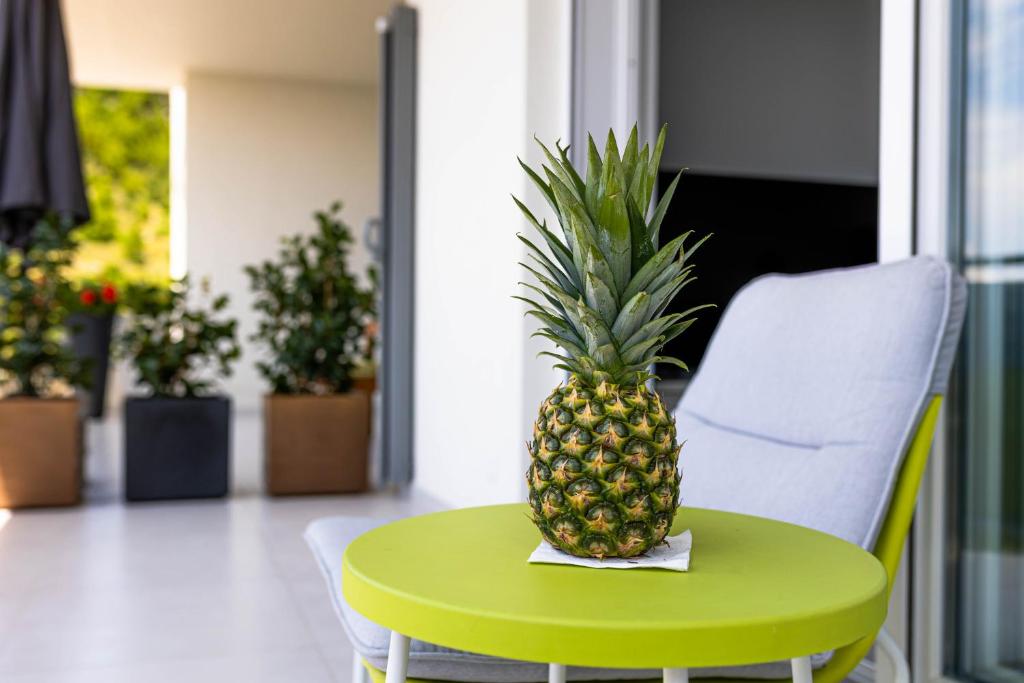 Fotografia z galérie ubytovania Sunshine House Makarska with Free Beach Parking v destinácii Makarska