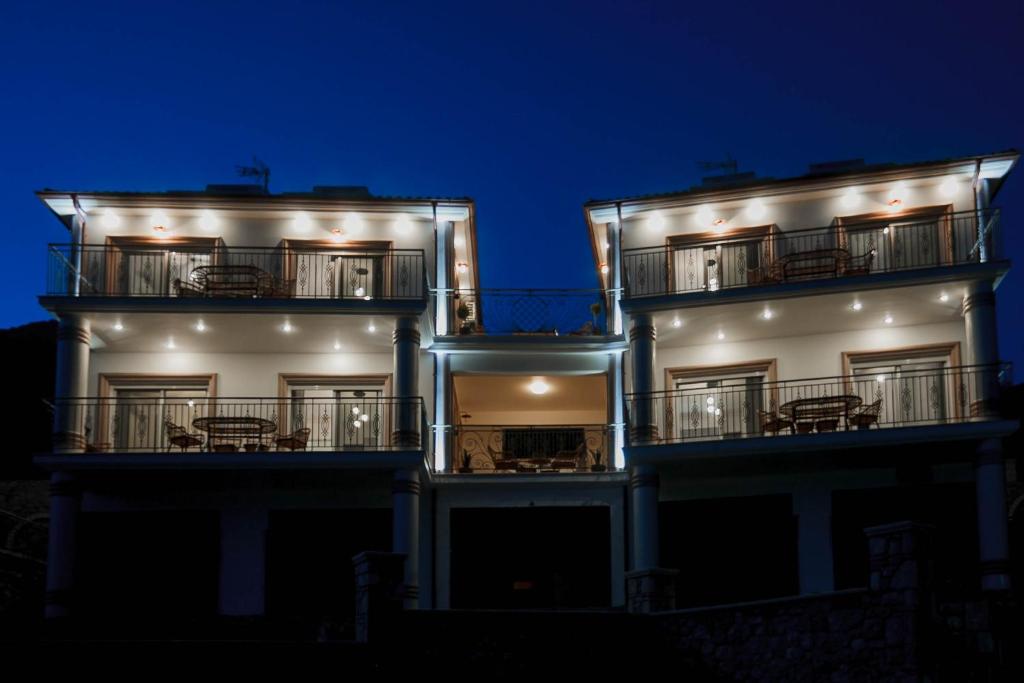 Natura Luxury Suites Parga - 6