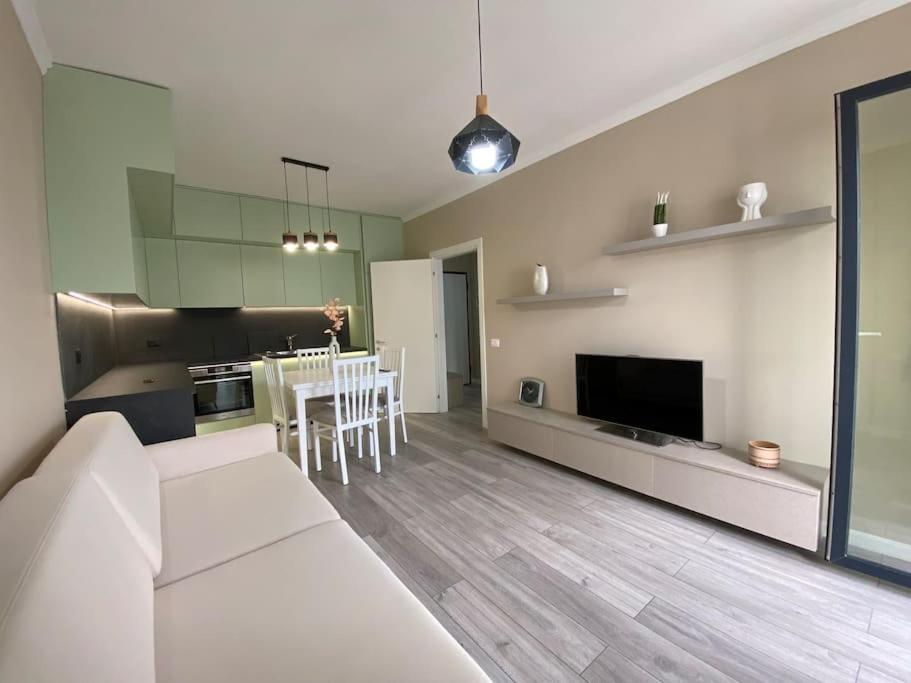 Cozy Flat Appartments in Tirana - Image 4
