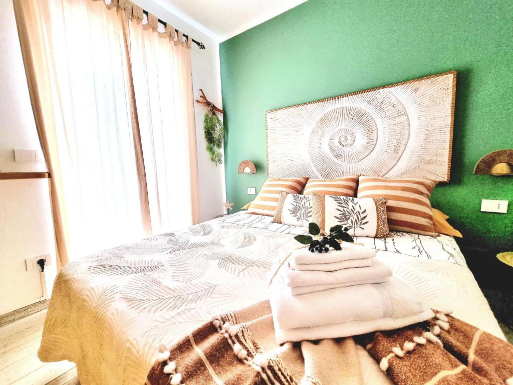 Golden House - Standard Double Room