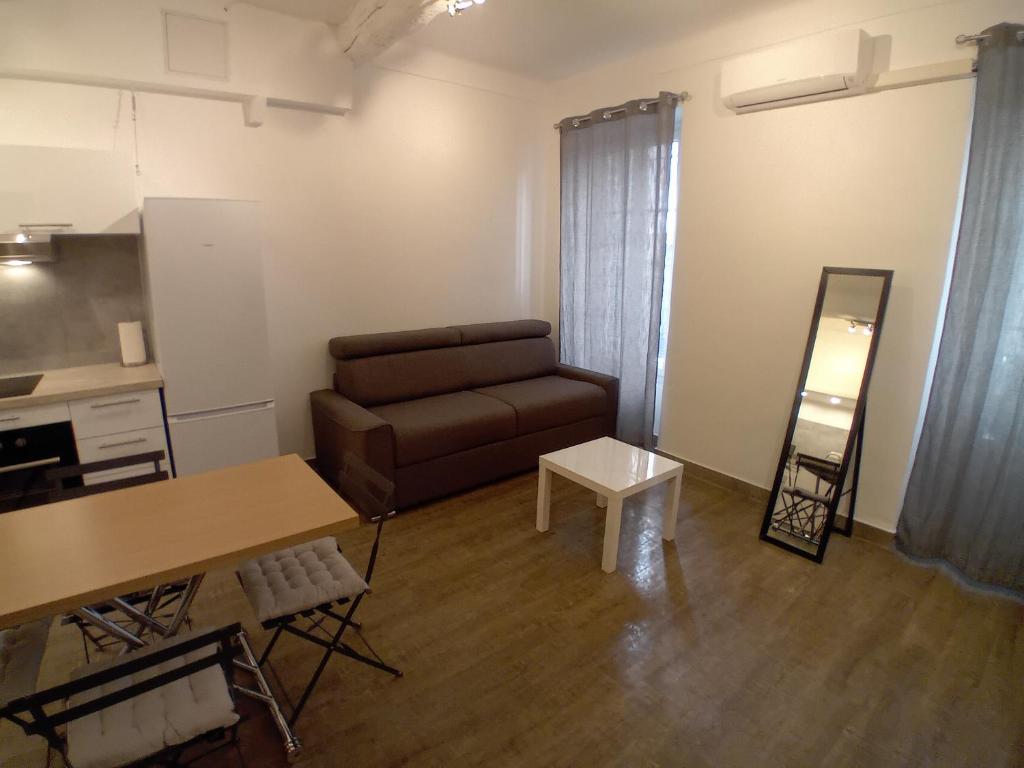 Kuchyň nebo kuchyňský kout v ubytování 11 Rue Vauban