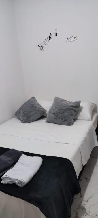 Postel nebo postele na pokoji v ubytování La Katiritaa