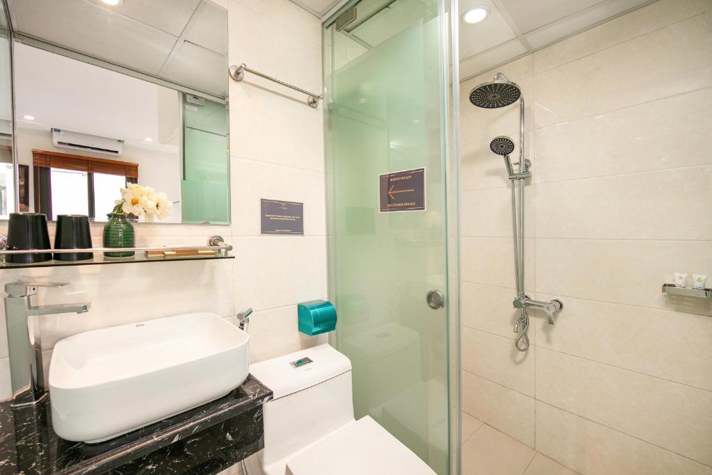 Koupelna v ubytování Tunger Grand Hotel