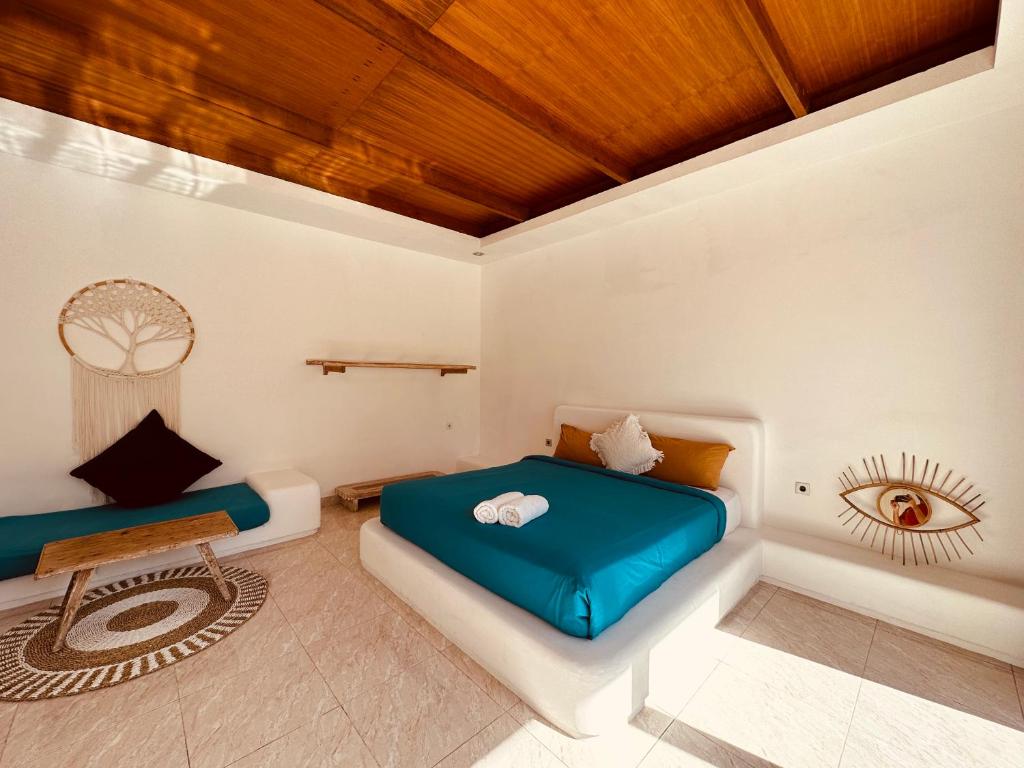 Volcano Terrace Bali - Superior Double Bed Room With Direct Pool Access
