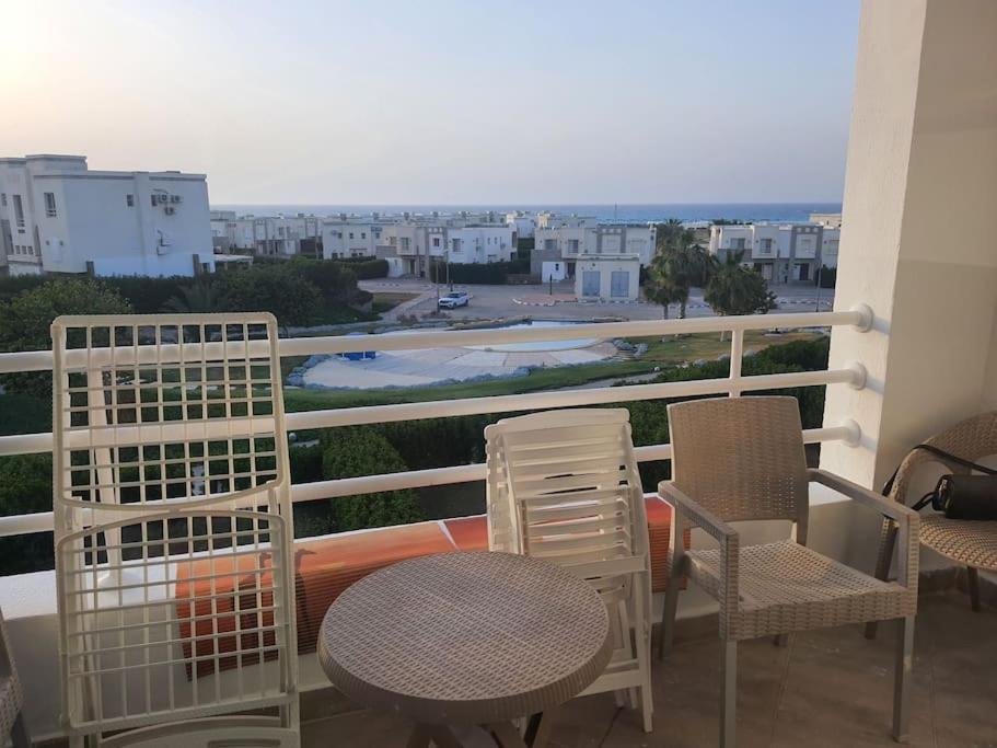 A balcony or terrace at Chalet in Amwaj with a Sea view