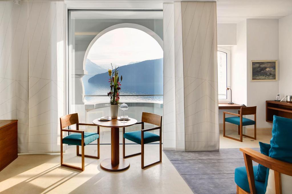 Deluxe Junior Suite with Lake View