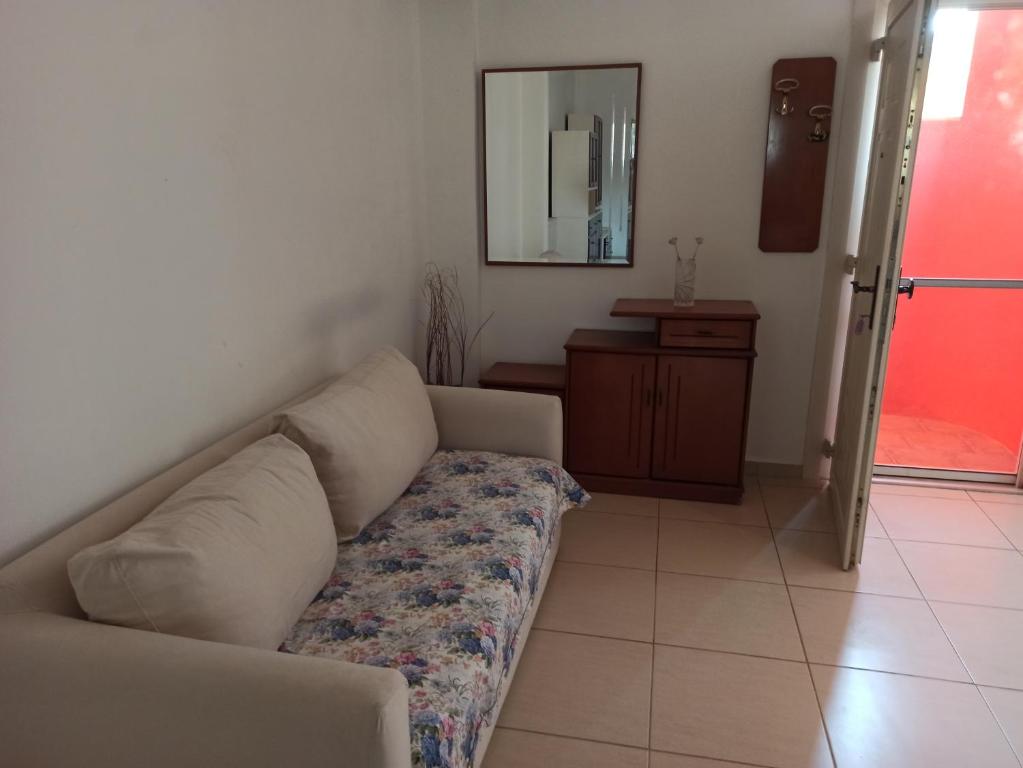 Posteľ alebo postele v izbe v ubytovaní Theodoras House