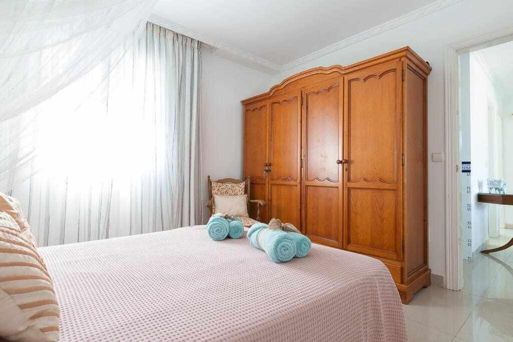 Fotografie z fotogalerie ubytování Villa María con Piscina playa y vistas v destinaci Caleta De Velez