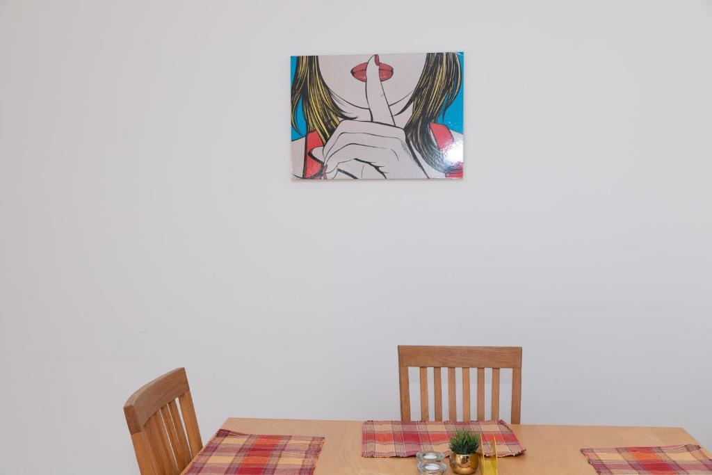 Fotografia z galérie ubytovania Spacious Terrace Apt in Modern Klosterneuburg Building v destinácii Klosterneuburg