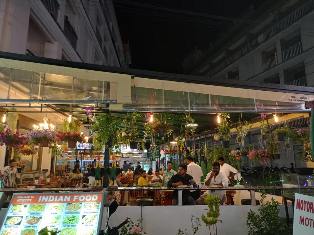 Garden Phuket Hotel - Resim 41