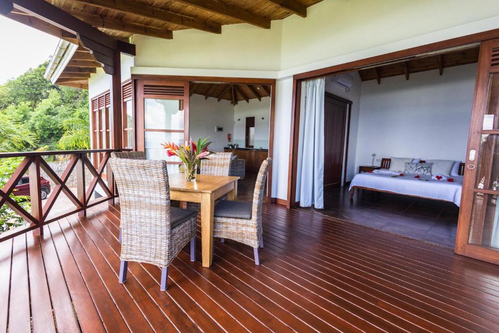 Postel nebo postele na pokoji v ubytování Villas de Jardin self-catering