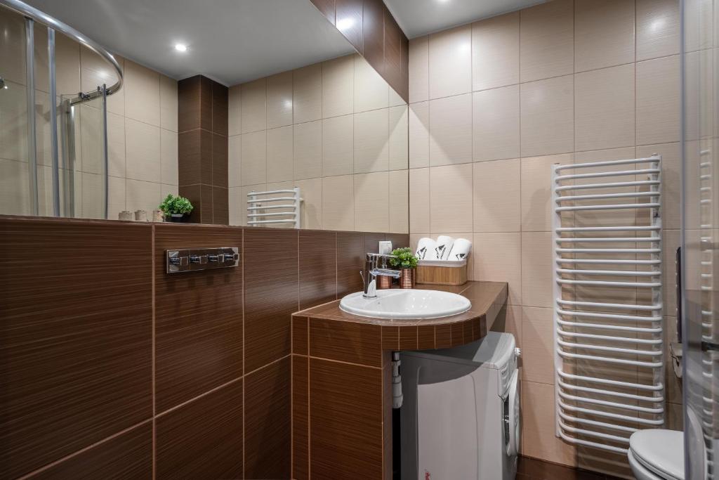 Kúpeľňa v ubytovaní ZakoApartament Brzozowa