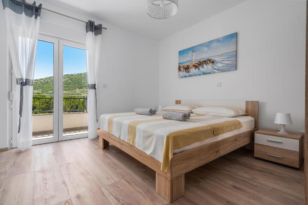 Posteľ alebo postele v izbe v ubytovaní Apartment Campo Verde with a private pool