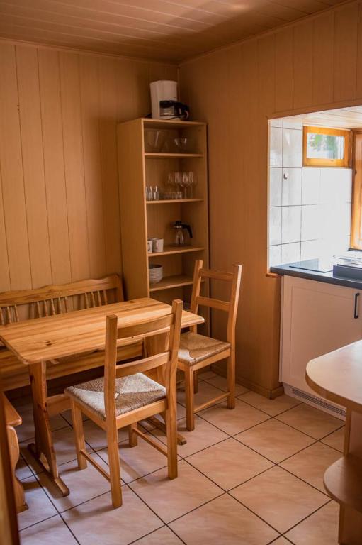 Kuchyň nebo kuchyňský kout v ubytování Mistral przy plaży Domki całoroczne