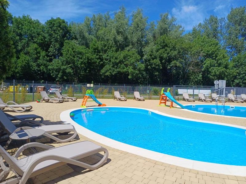 Piscina de la sau aproape de Horyzont Apartamenty- 50m od morza!!!Apartamenty prywatne w Family Dominikana- SELF CHECK IN