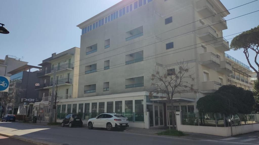 Hotel Moresco Riccione - Piscina Beach Village - Resim 14