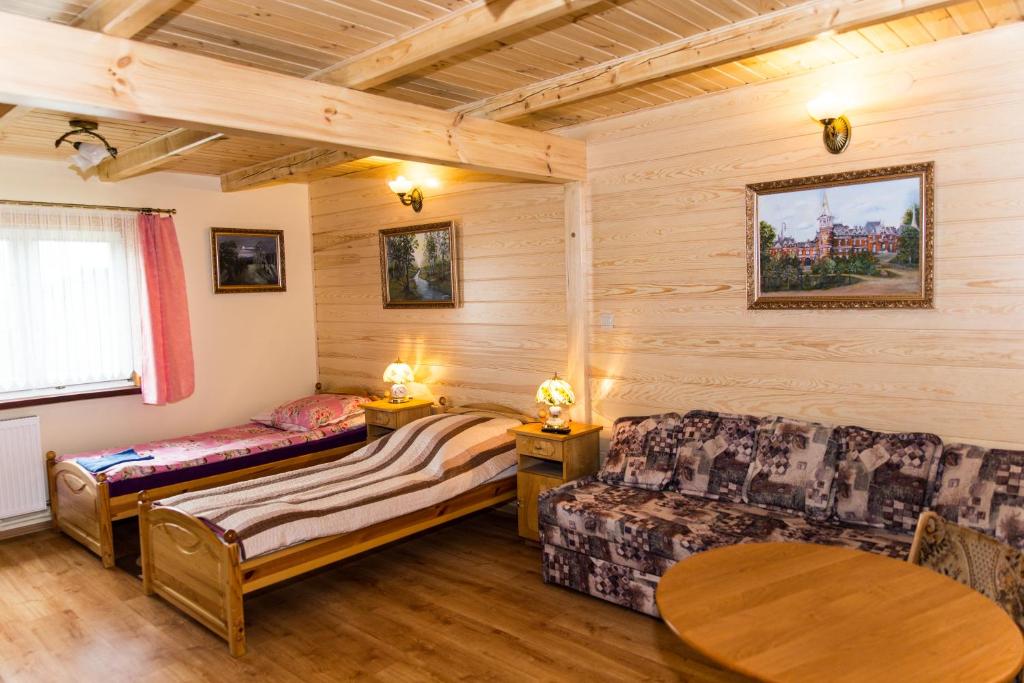 Posedenie v ubytovaní Domek Pod Klonem Agroturystyka
