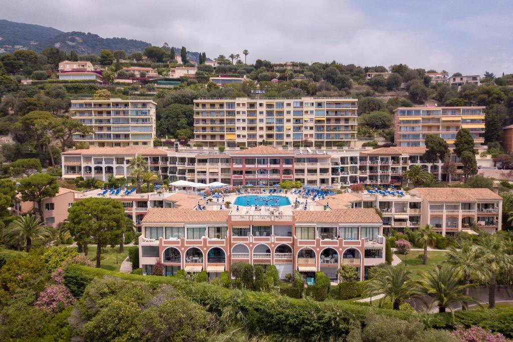 an aerial view of the resort at Résidence Pierre & Vacances l'Ange Gardien in Villefranche-sur-Mer